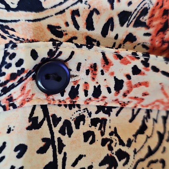 Button Top - Picture 6 of 16